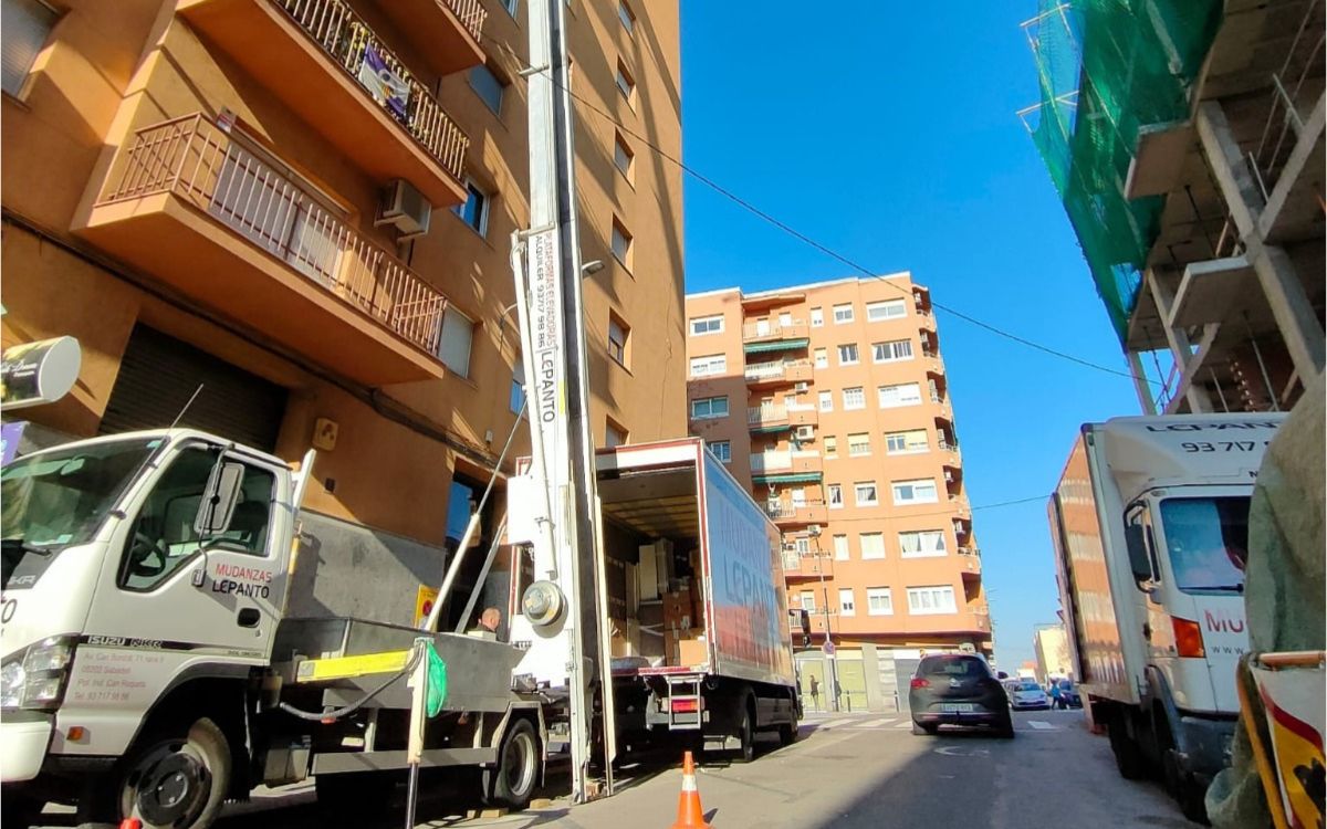alquiler de elevadores para mudanzas